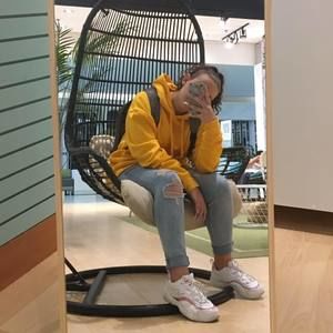 Meet your Posher, Marie-lau